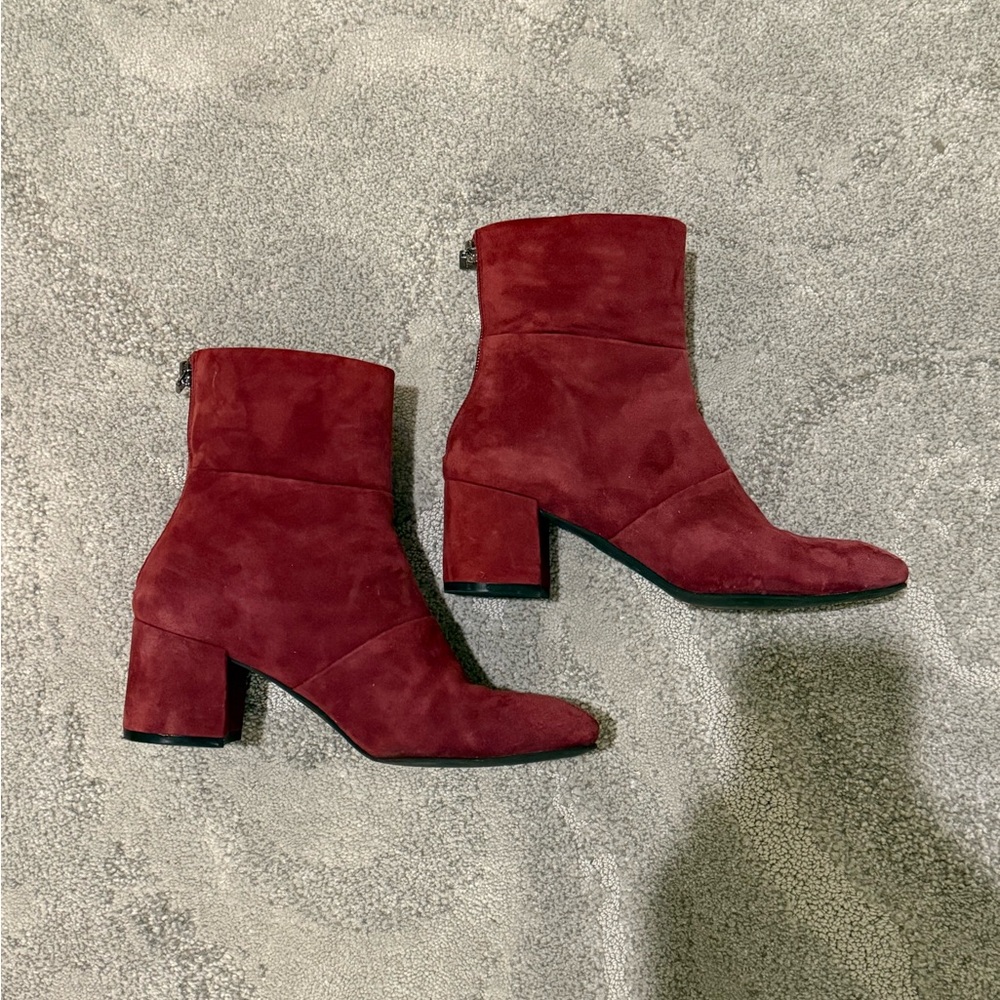 Kenneth Cole Burgundy Suede Booties